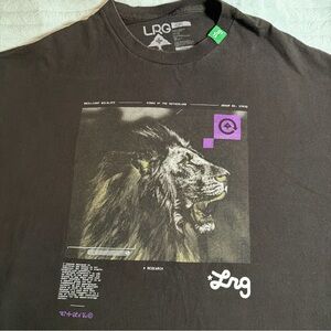 LRG Men’s Black Graphic Lion Tee-136